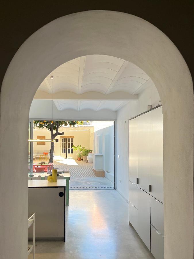 Design & Art, Patio With Orange Tree, Near Seville Carrion de Los Cespedes 외부 사진